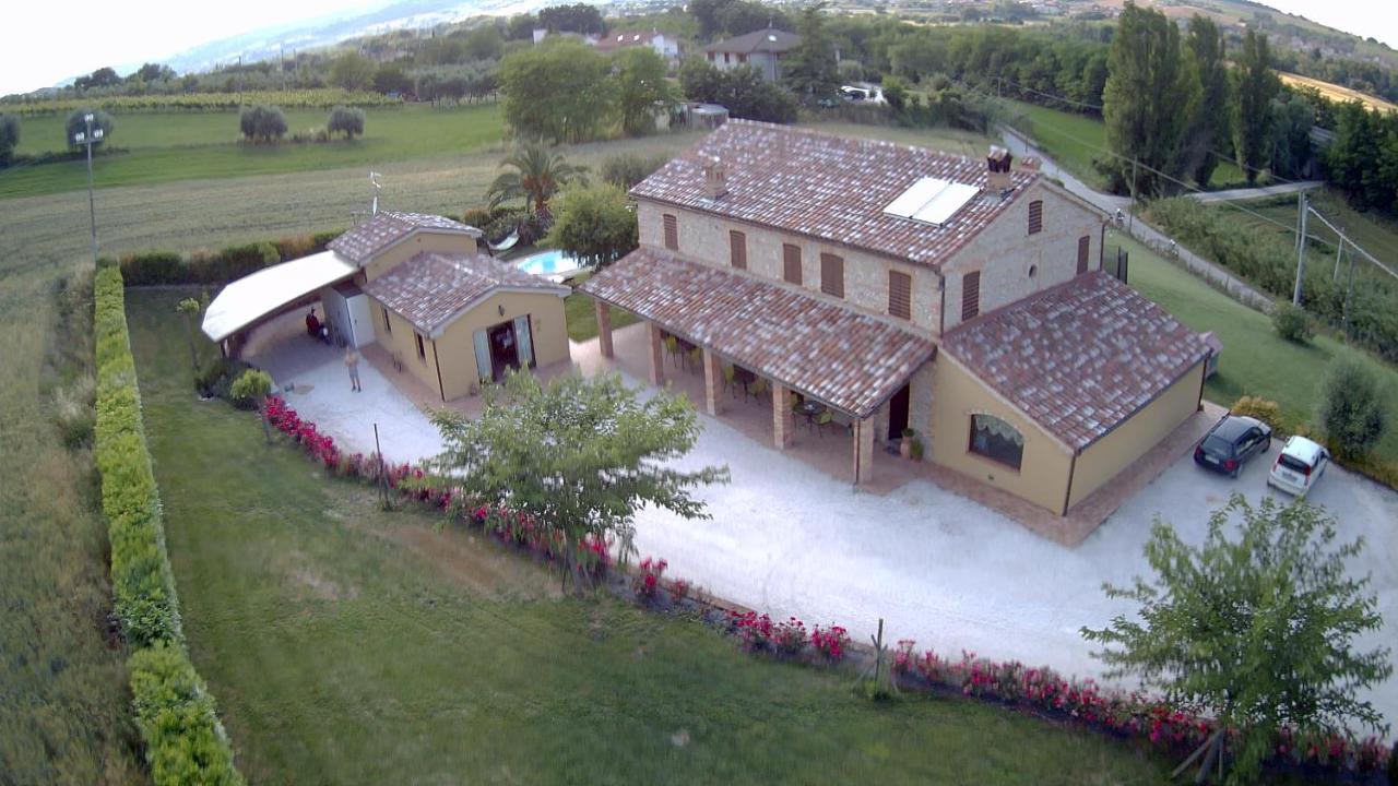 Agriturismo La Vecchia Fonte Castelbellino Exteriör bild