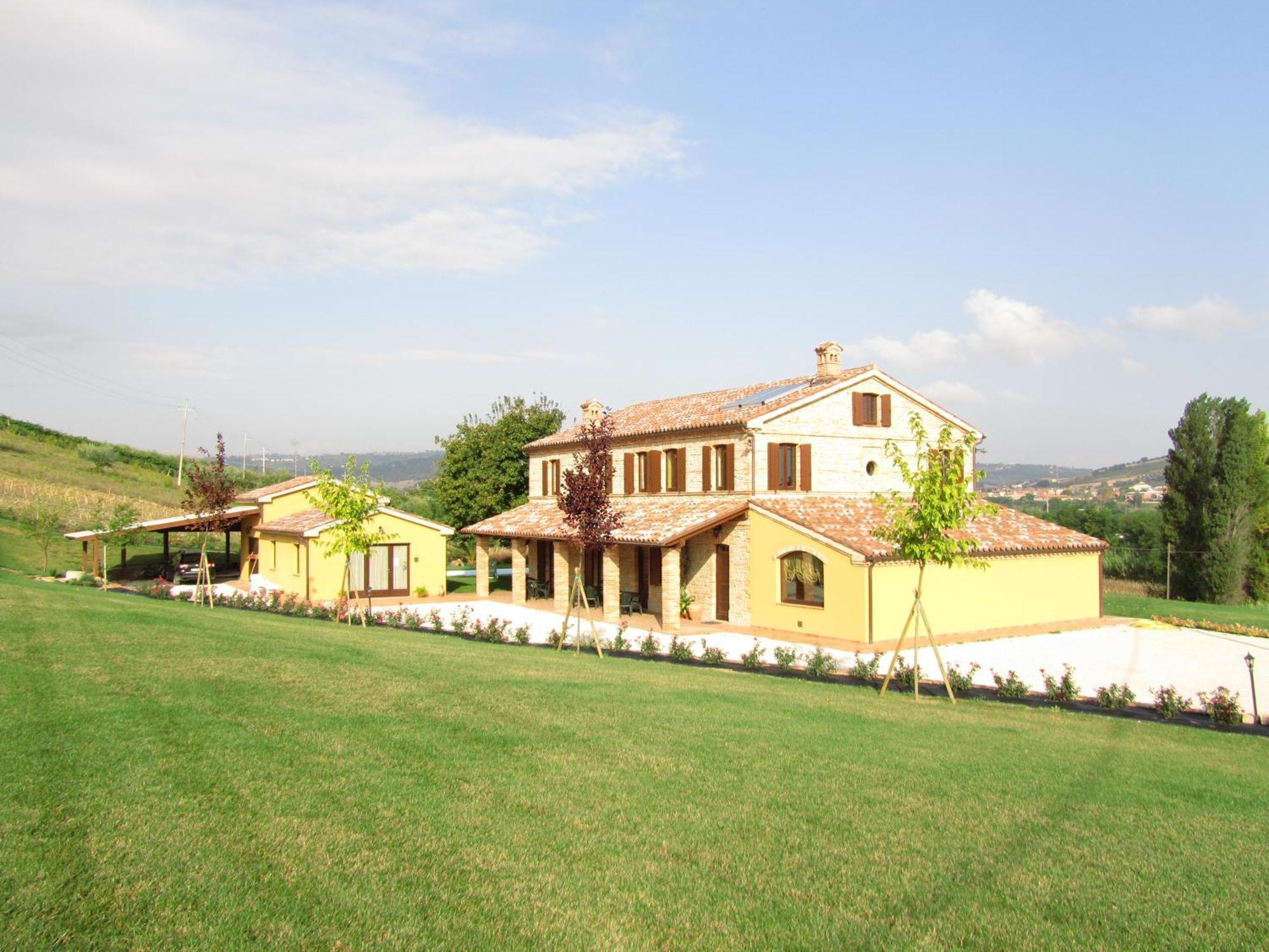 Agriturismo La Vecchia Fonte Castelbellino Exteriör bild